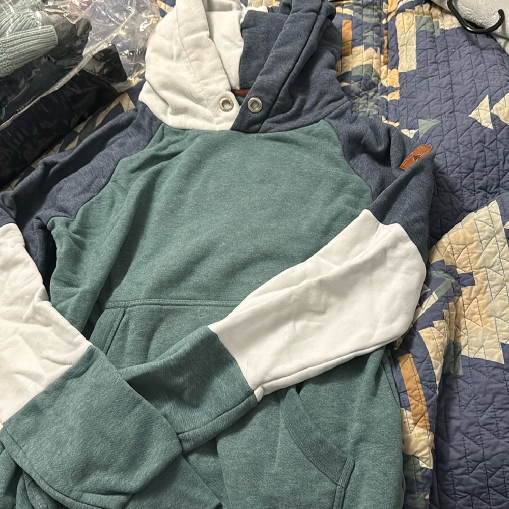 Wanakome Hoodie